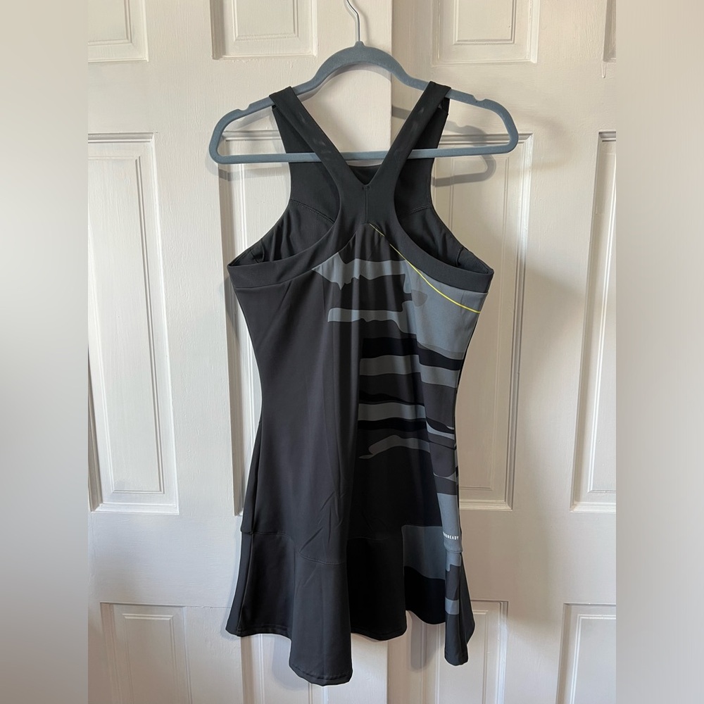 ADIDAS WOMEN'S NEW YORK TENNIS Y-DRESS SZ Medium - Picture 8 of 16